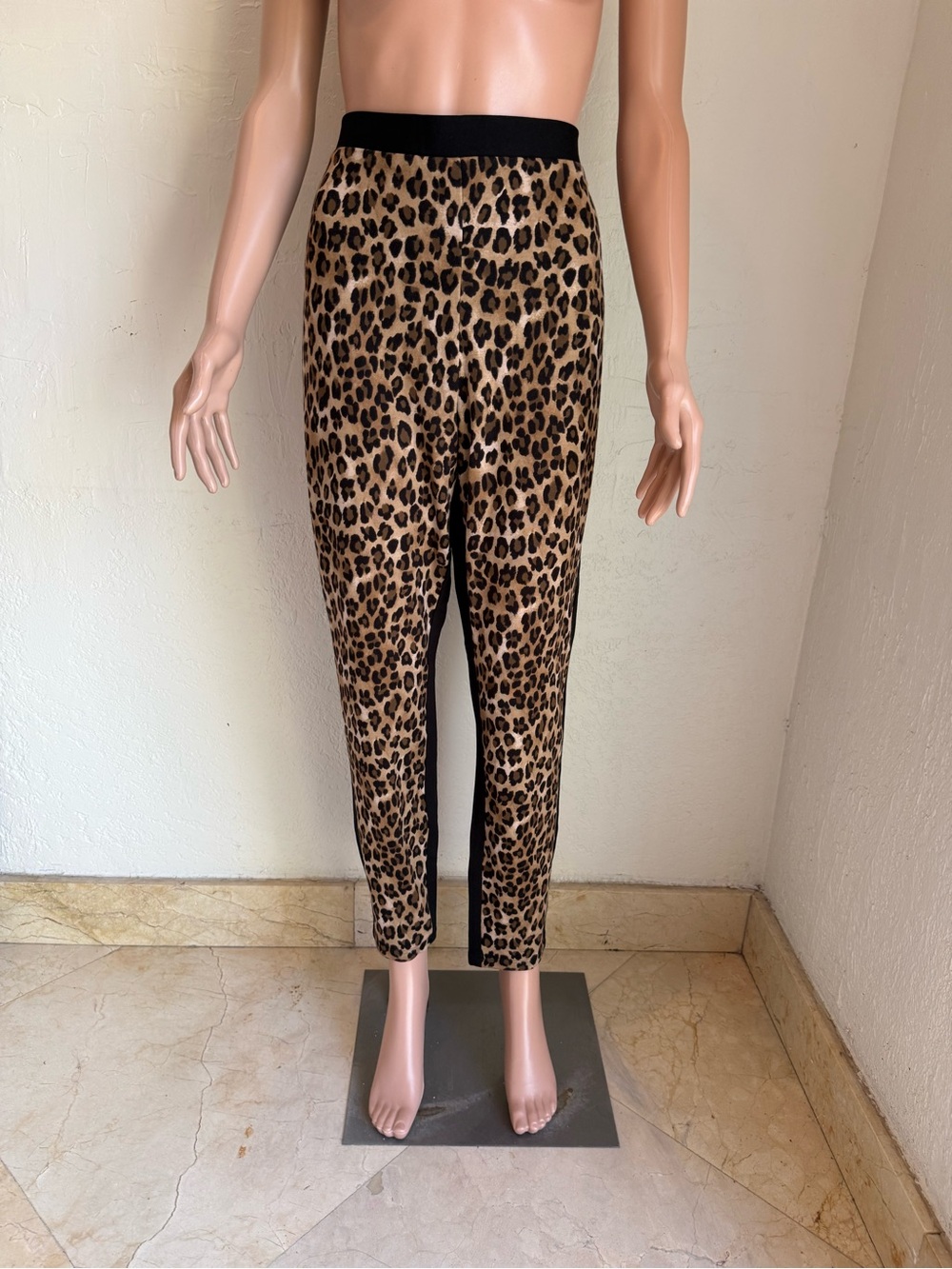 Chico’s Leopard Animal Print Black/Brown Stretch Ponte Pants Women’s Size 3 (XL)